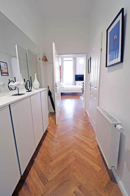 Smart Apt Mit Balkon Am Augarten Park Naehe Zentrum Vienne Extérieur photo